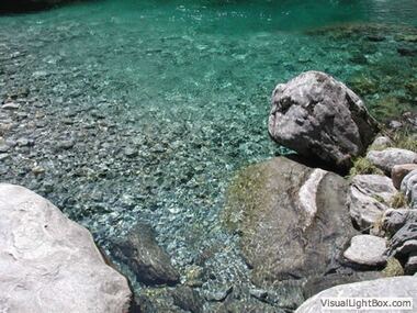 Glasklares Wasser ...